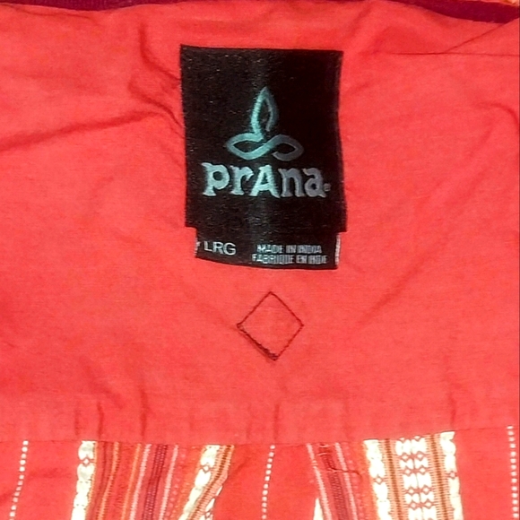 prAna button up short sleeve shirt. - Picture 3 of 3